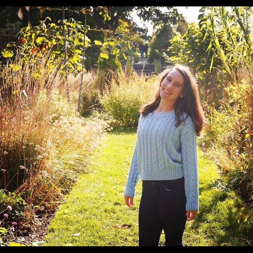 Meet your Posher, Stephanie